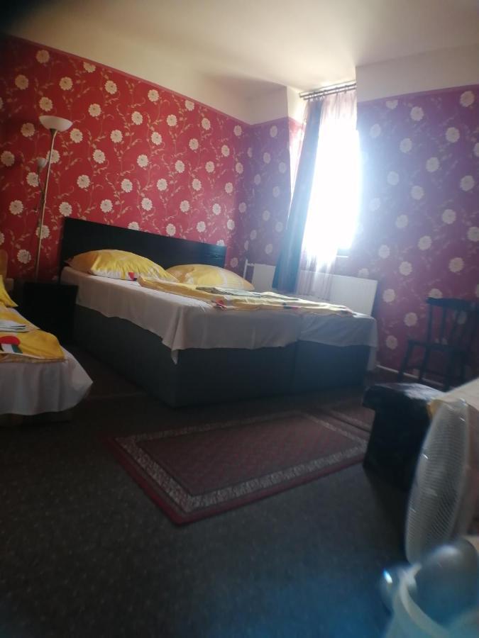 Joco Panzio Hotel Nyíregyháza Eksteriør billede