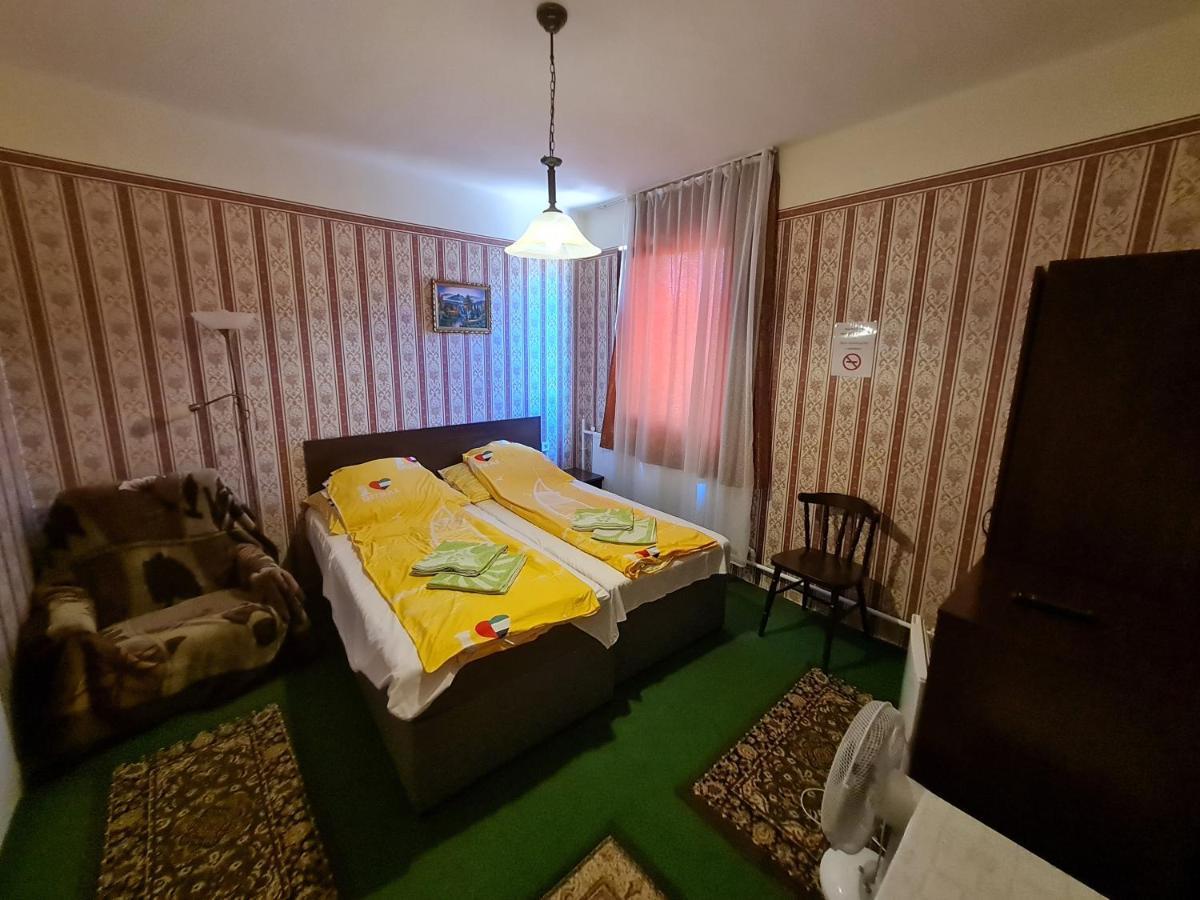 Joco Panzio Hotel Nyíregyháza Eksteriør billede